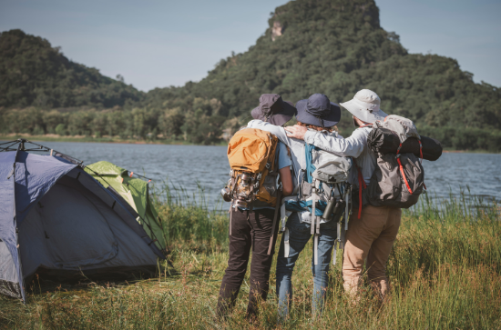 Group hiking retreat with Good Friday Wellness magic mushroom capsules